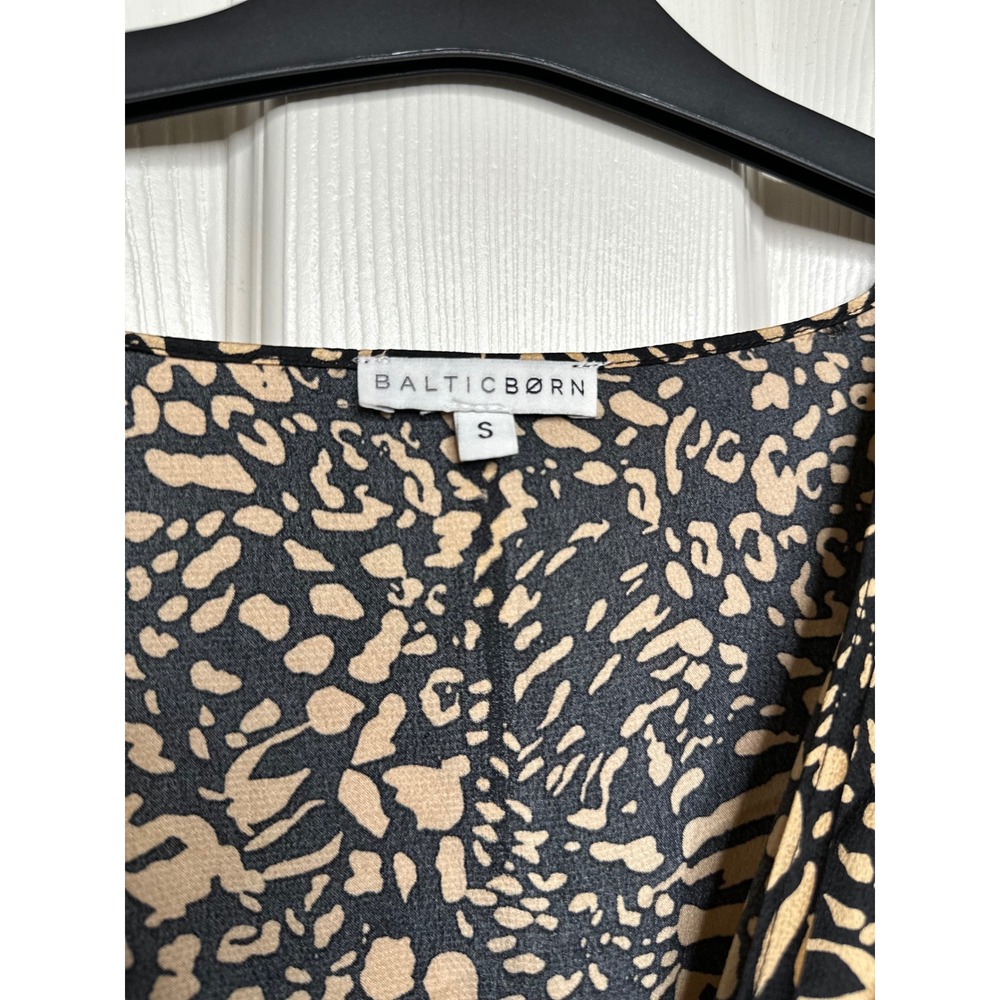 Maxi Dress Women Small Tan Black Cut Out Front Tie Good Condition vacation - Picture 6 of 10